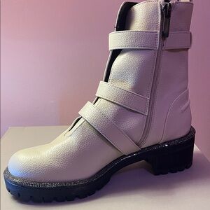 Kenneth Cole Reaction Cream Combat Boots